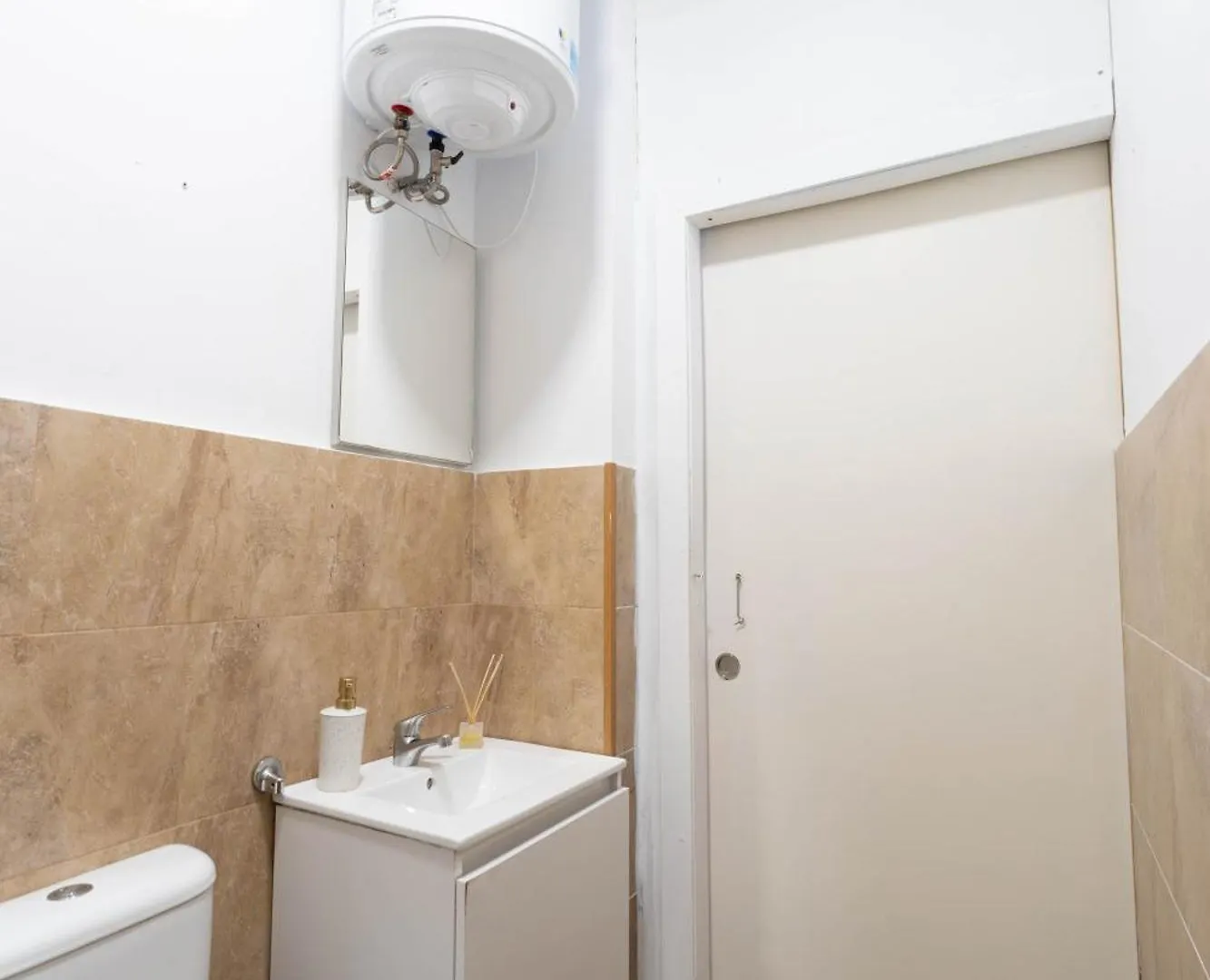Nice And Comfortable Room For Your Stay In Bcn Barcelona 0*,  Spanien